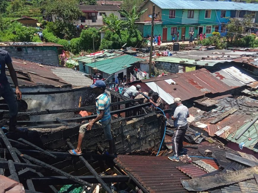 டன்சினன் மத்திய பிரிவில் தீ விபத்து  பத்து வீடுகள் சேதம்!