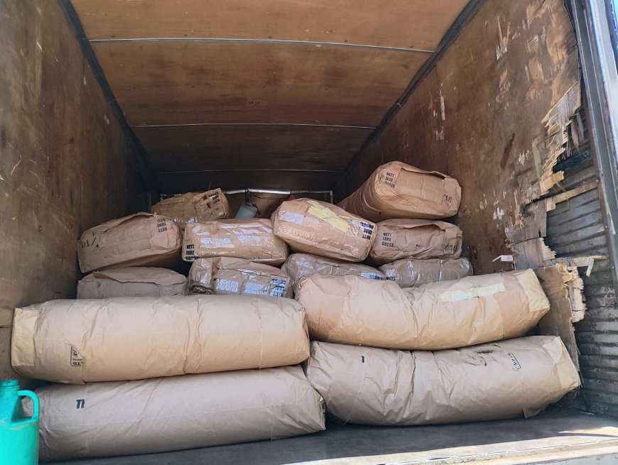 பாவனைக்கு உதவாத கழிவு தேயிலை பொதி ஹட்டன் நகரில்