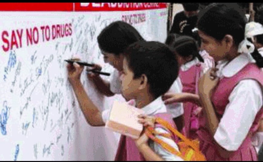 போதையில் மேல் மாகாண மாணவர்களே அதிகம் பாதிக்கப்பட்டுள்ளனர்!!    NDDCB அமைப்பு எச்சரிக்கை மணி -