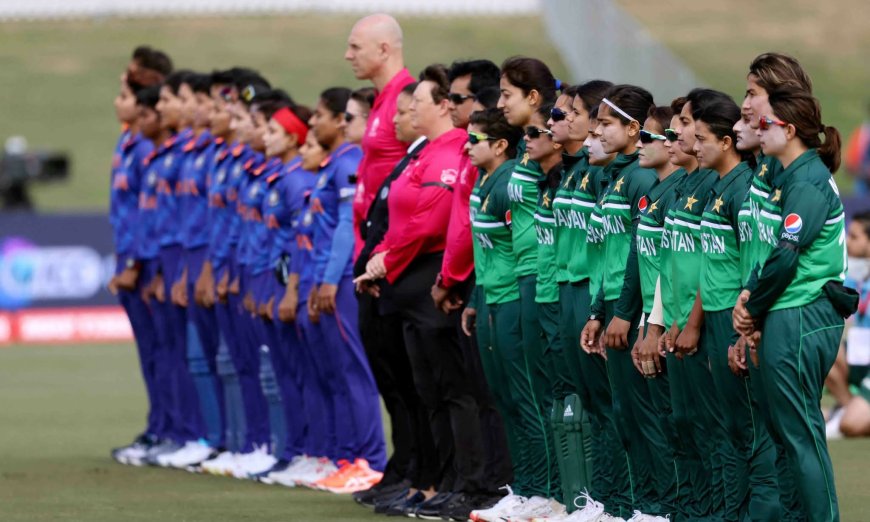 கொழும்பில் மோதிக் கொள்ளும் இந்தியா-பாகிஸ்தான்