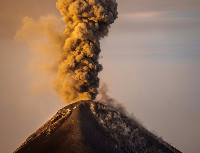 12,000 ஆண்டுகளுக்கு பிறகு வெடித்து சிதறிய ஹெய்லி குப்பி! வட இந்தியாவுக்கும் பாதிப்பு !