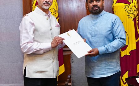 இந்தியாவிலிருந்து இலங்கைக்கு 450 மில்லியன் ரூபாய் கடன்