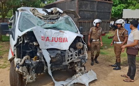 நோயாளர் காவு வண்டி விபத்து