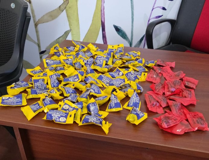 வட்டவளையில் மதன மோதக விற்பனை நிலையம் முற்றுகை!