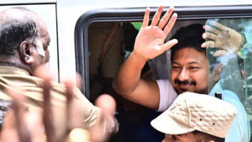 தமிழக எதிர்க்கட்சித் தலைவர் உதயநிதி ஸ்டாலின் கைது
